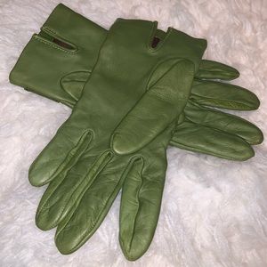 Italian leather gloves - olive green